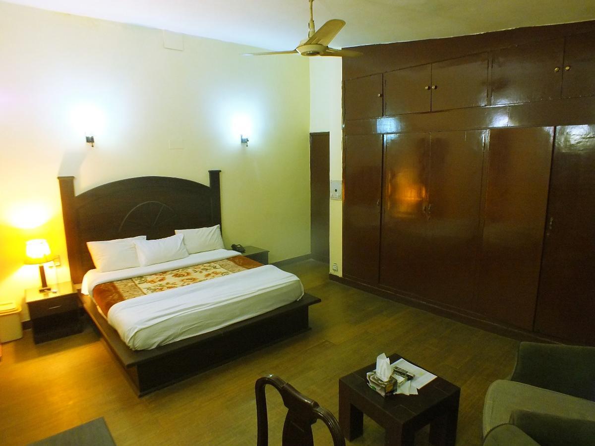 Capetown Guest House อิสลามาบัด ภายนอก รูปภาพ